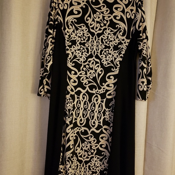 Dress - Picture 2 of 3